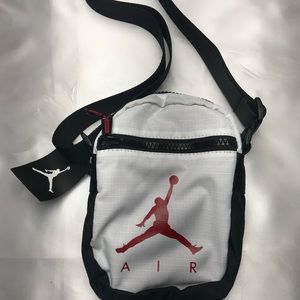 Jordan Crossbody bag
